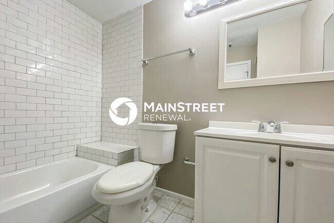 Building Photo - 3 Bedroom Pet-Friendly Home in TAMPA, FL with Main Street Renewal