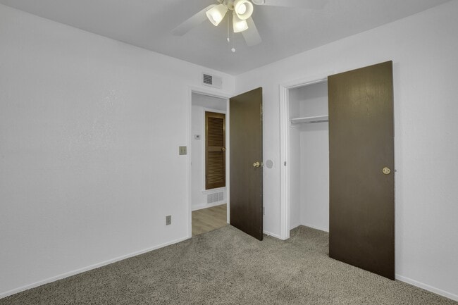 Building Photo - 3452 Tascosa St