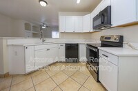 Building Photo - 7041 Mitchell Flyer Rd