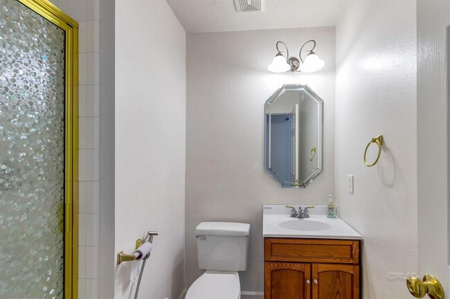 Building Photo - 20419 Cajon Canyon Ct