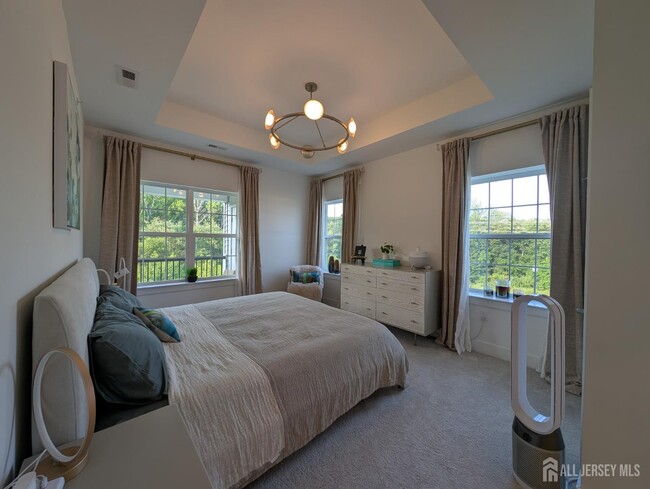 Building Photo - 1138 Vanderbergh Blvd