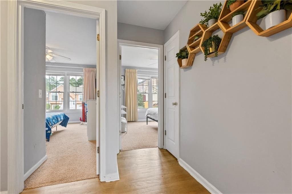 Building Photo - 2437 Pondside Pl NE