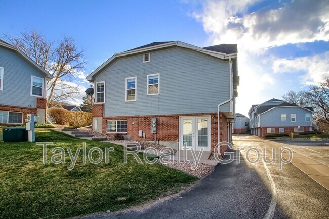 Building Photo - 4130 E 119th Pl
