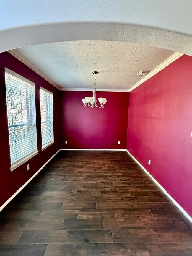 Building Photo - 20223 Benton Springs Ln