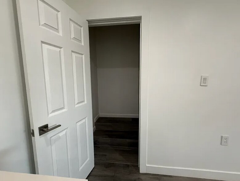 Building Photo - 8241 Shoup Ave