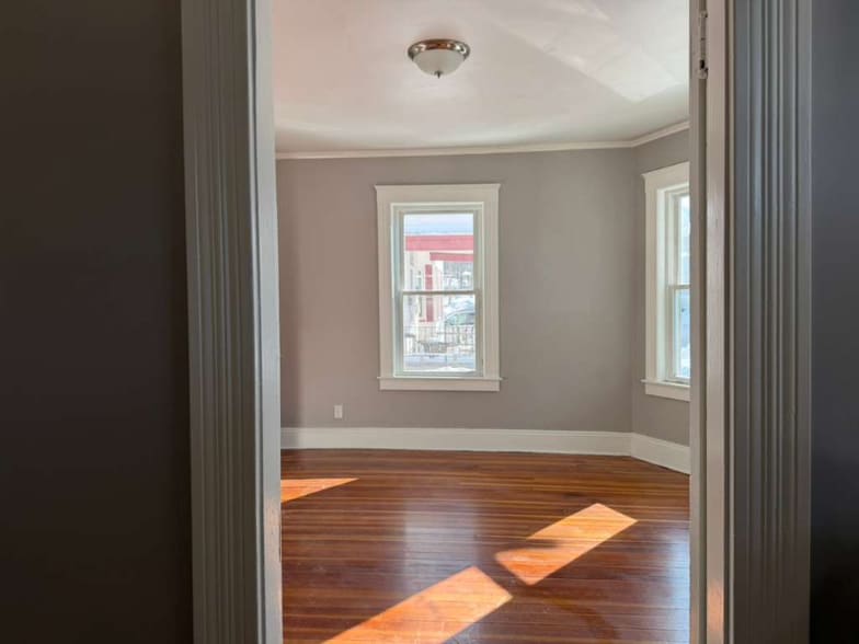 Building Photo - 246 Rogers St