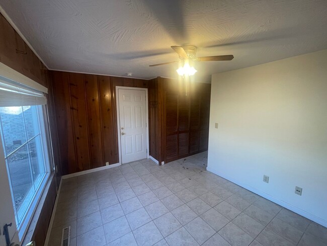 Building Photo - Charming 2-Bed, 1.5-Bath With Flex Space f...