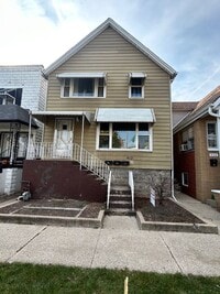Building Photo - 912