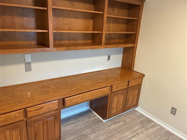 Building Photo - 410 Peacock Cir