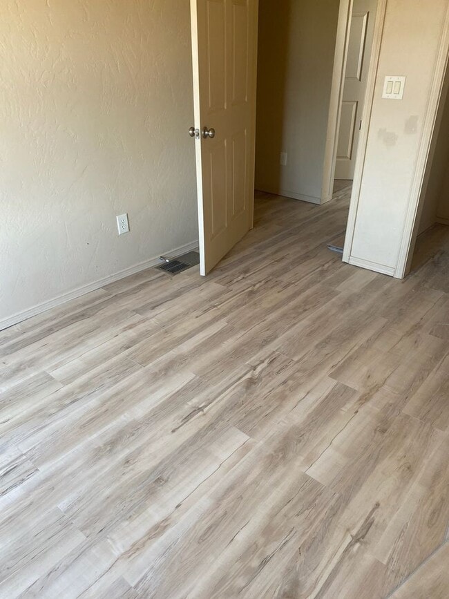 Building Photo - 1401 Monte Vista Ave