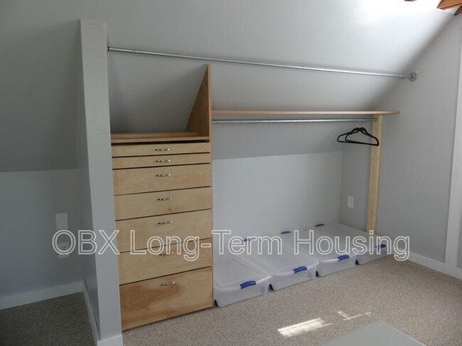 Building Photo - 111 Faris Dr