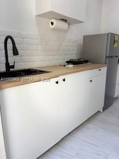 Building Photo - 1385 NE 133rd St