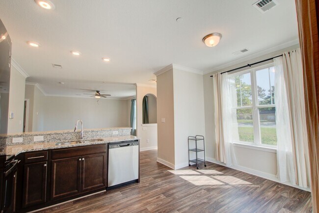 Building Photo - 609 Fishers Ct