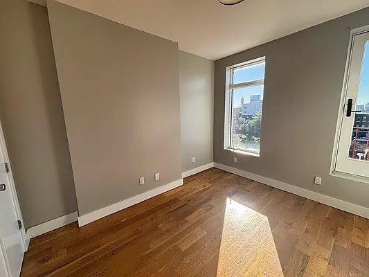 Building Photo - 3 bedroom in Bronx NY 10454