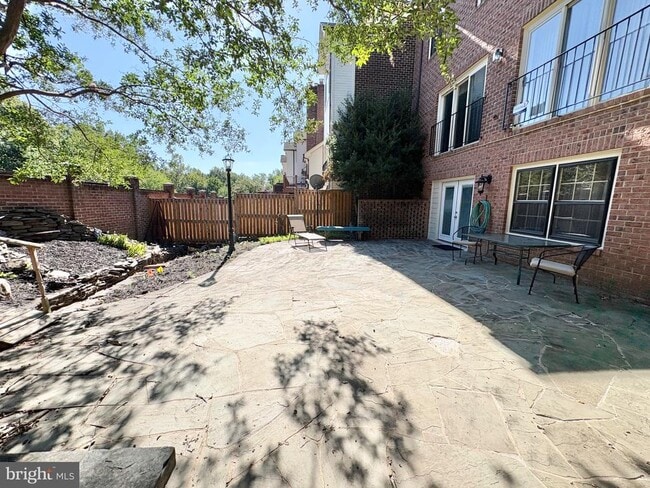 Building Photo - 6319 Chaucer View Cir