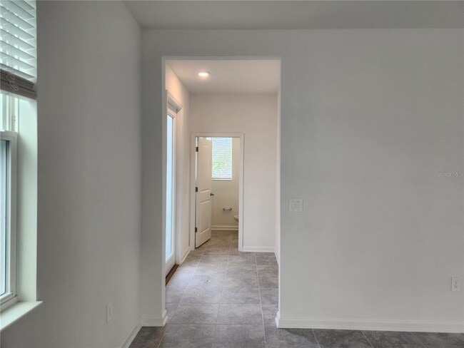 Building Photo - 203 Bogey Dr