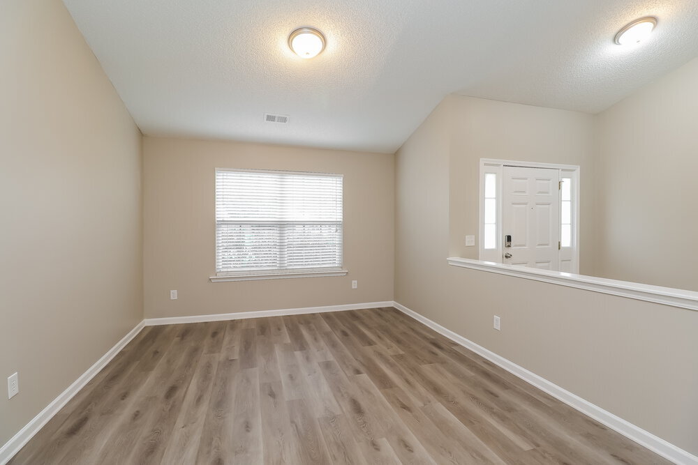 Building Photo - 2111 Hunters Trail Dr