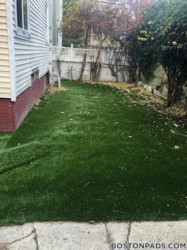 Building Photo - 173 Rindge Ave