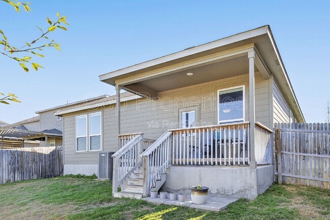 Building Photo - 7001 Lions Pk