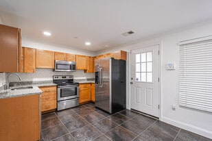 Building Photo - 1203 Delafield Pl NW