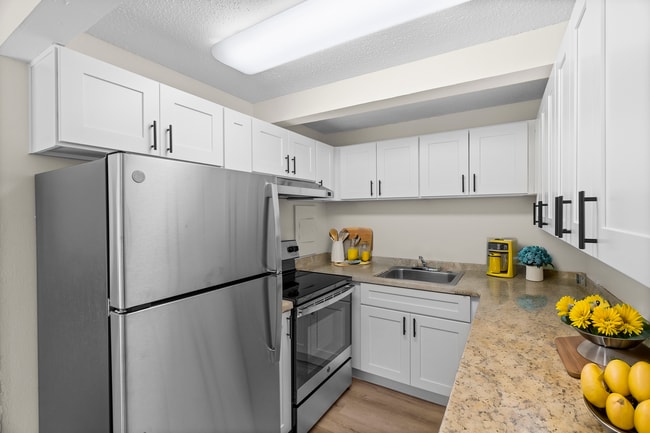 Staged 2 Bedroom 1 Bath w/Garage - Rainier Gardens Aparments
