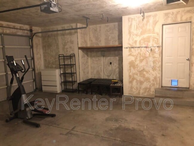 Building Photo - 852 S Slate Canyon Dr