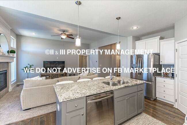 Building Photo - 12566 S Canyon Dr