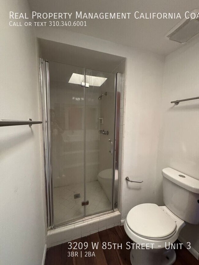 Building Photo - 3209 W 85th St
