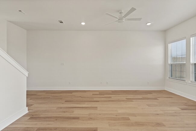 Building Photo - 6630 Abode Ave