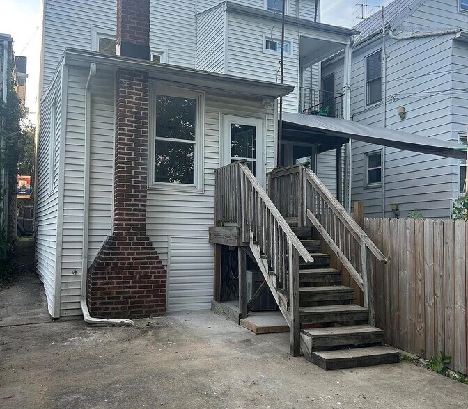 Building Photo - 92 Pennsylvania Ave