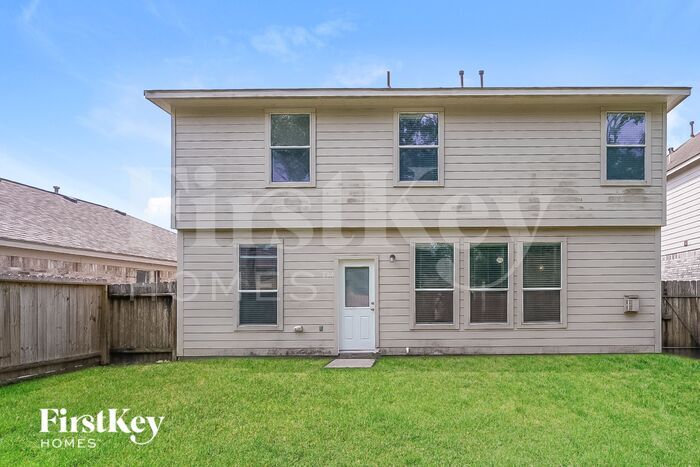 Building Photo - 2351 Village Leaf Dr