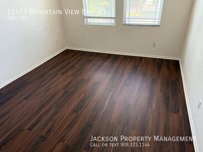 Building Photo - 11433 Mountain View Dr