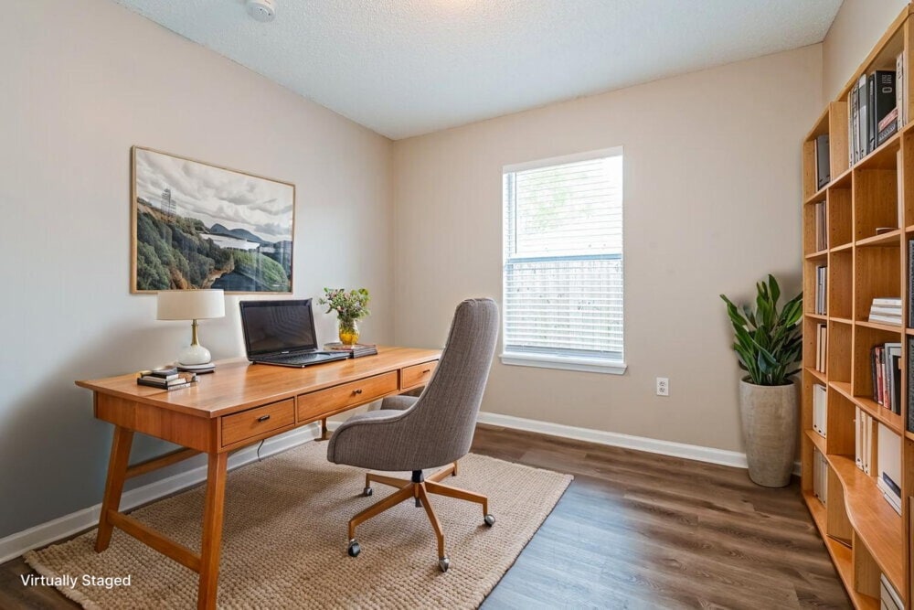 Building Photo - 14414 Woodfield Cir S