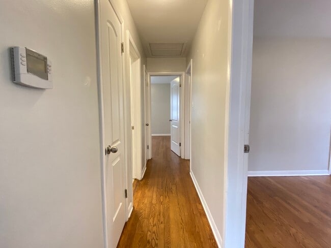 Building Photo - 3 Bedroom In Highland, IN