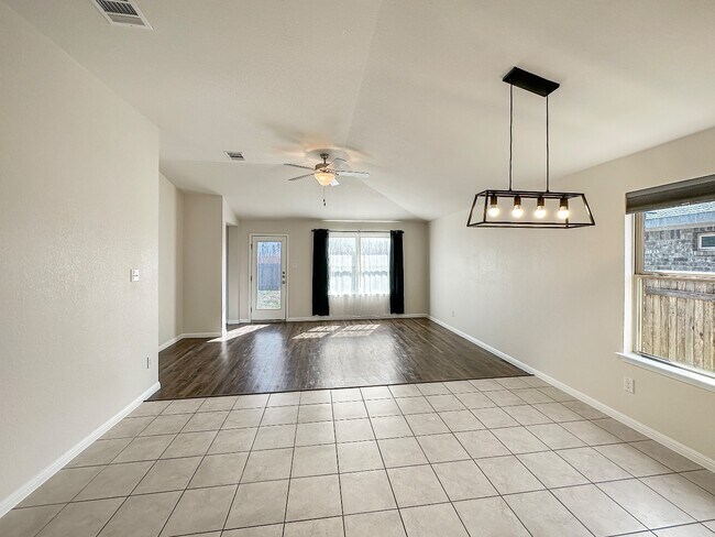 Building Photo - 14105 Fallsprings Way