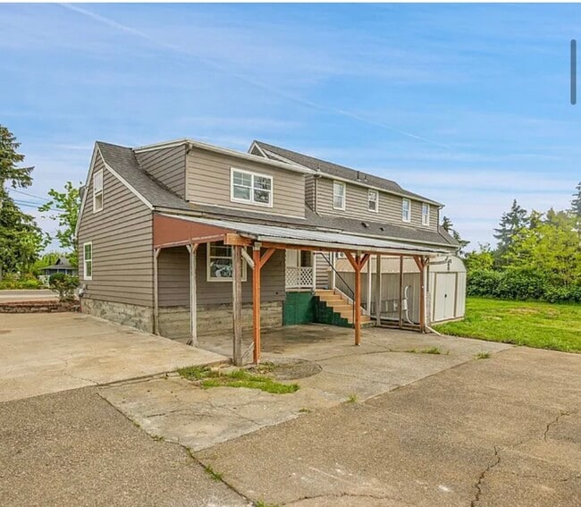 Building Photo - 10701 N Pershing St
