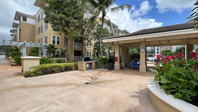 Building Photo - 520 Lunalilo Home Rd