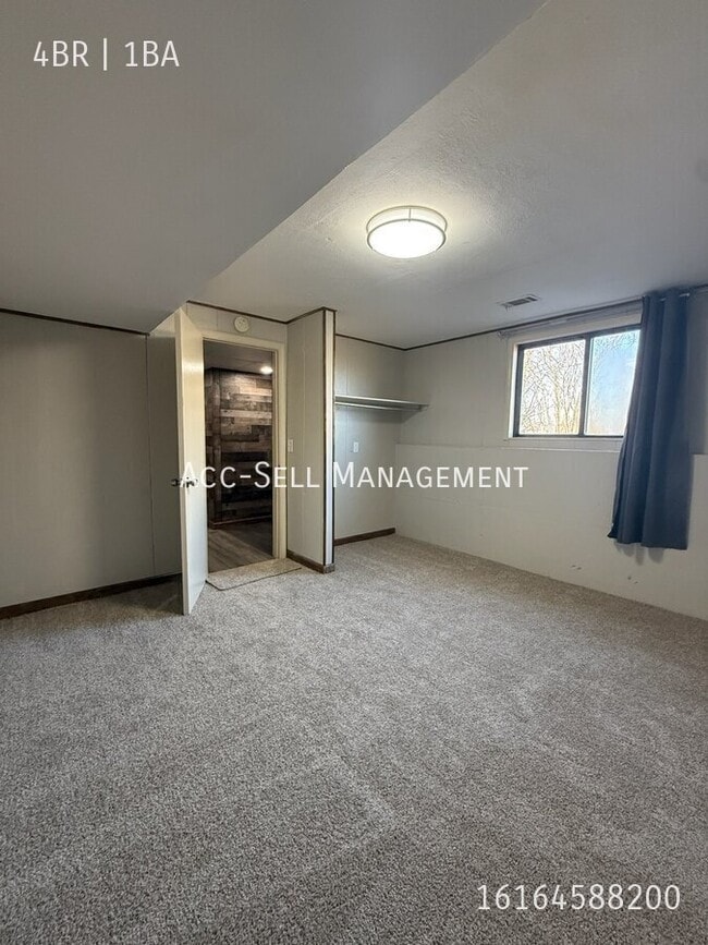 Building Photo - 5227 Rich St