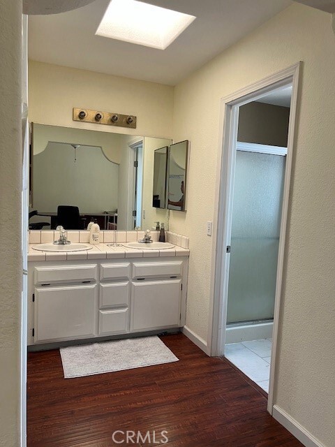 Building Photo - 7653 Phelan Rd