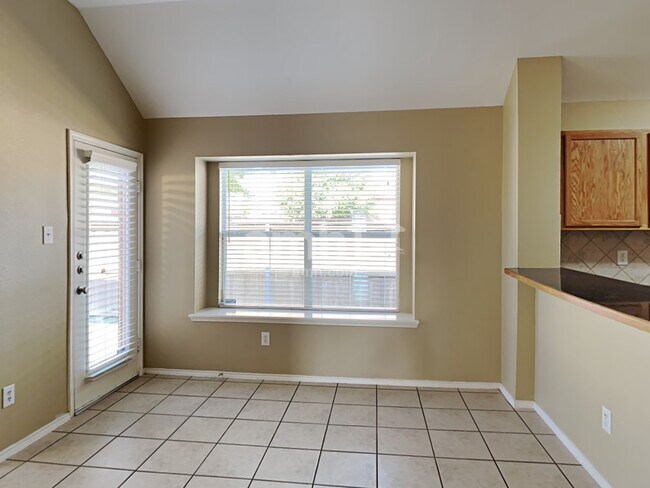 Building Photo - 1200 Seneca Pl