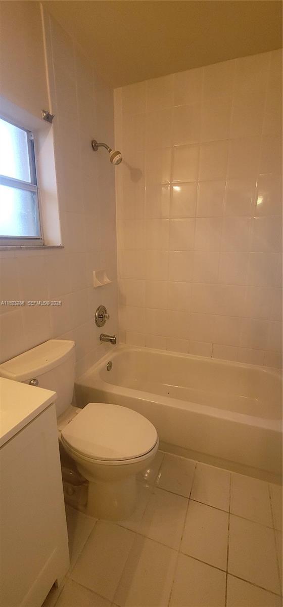 Building Photo - 784 NW 135th Ct