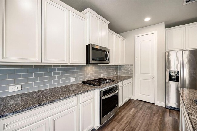 Building Photo - 31214 Gullwing Manor Dr