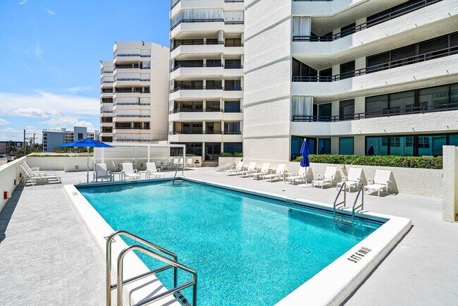 Building Photo - 3560 S Ocean Blvd