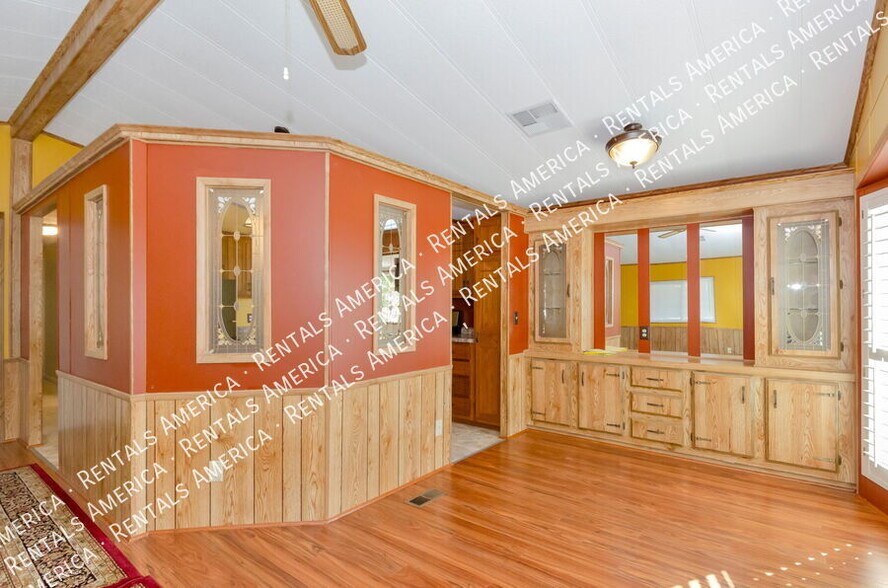 Building Photo - 10684 N Stromboli Ave