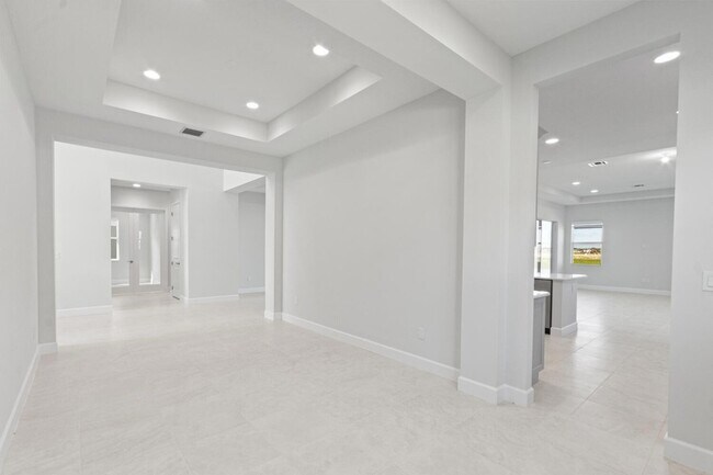 Building Photo - 5579 Liberty Ln