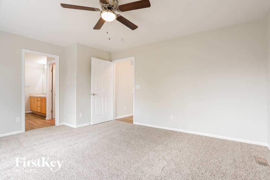 Building Photo - 5047 Orleans Ct