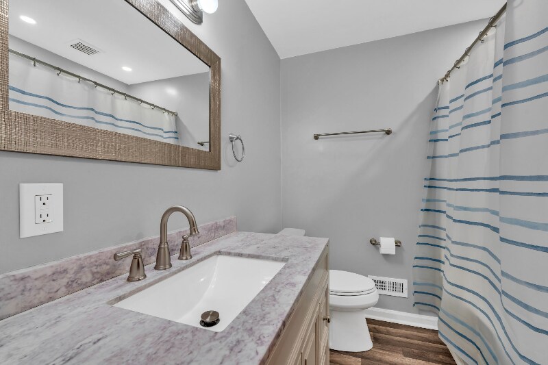 Building Photo - 21518 Willow Ln