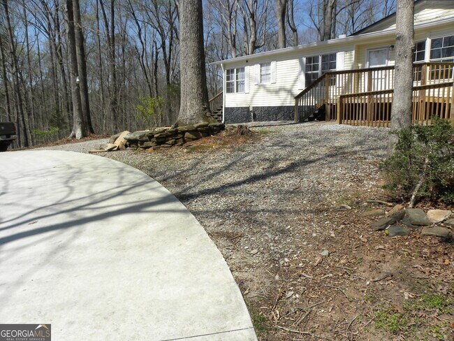 Building Photo - 297 Bell Acres Rd