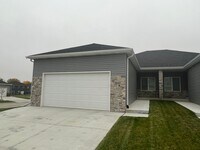 Building Photo - 5080 W Stampede Ln