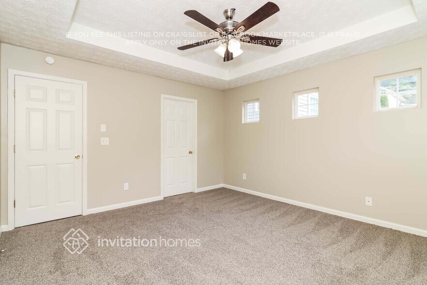 Building Photo - 268 Topaz Dr
